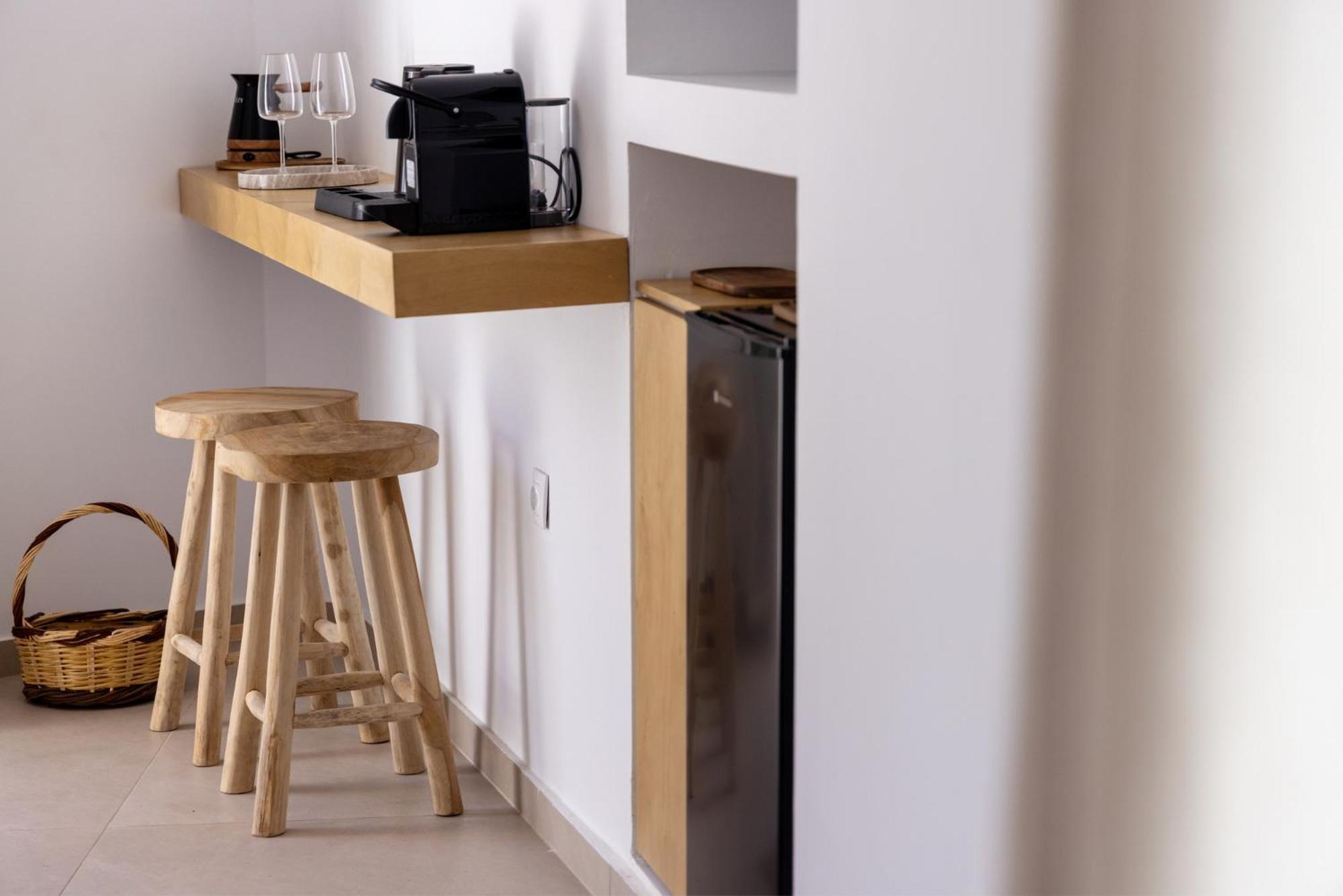 Alora Suites Tínos Habitación foto