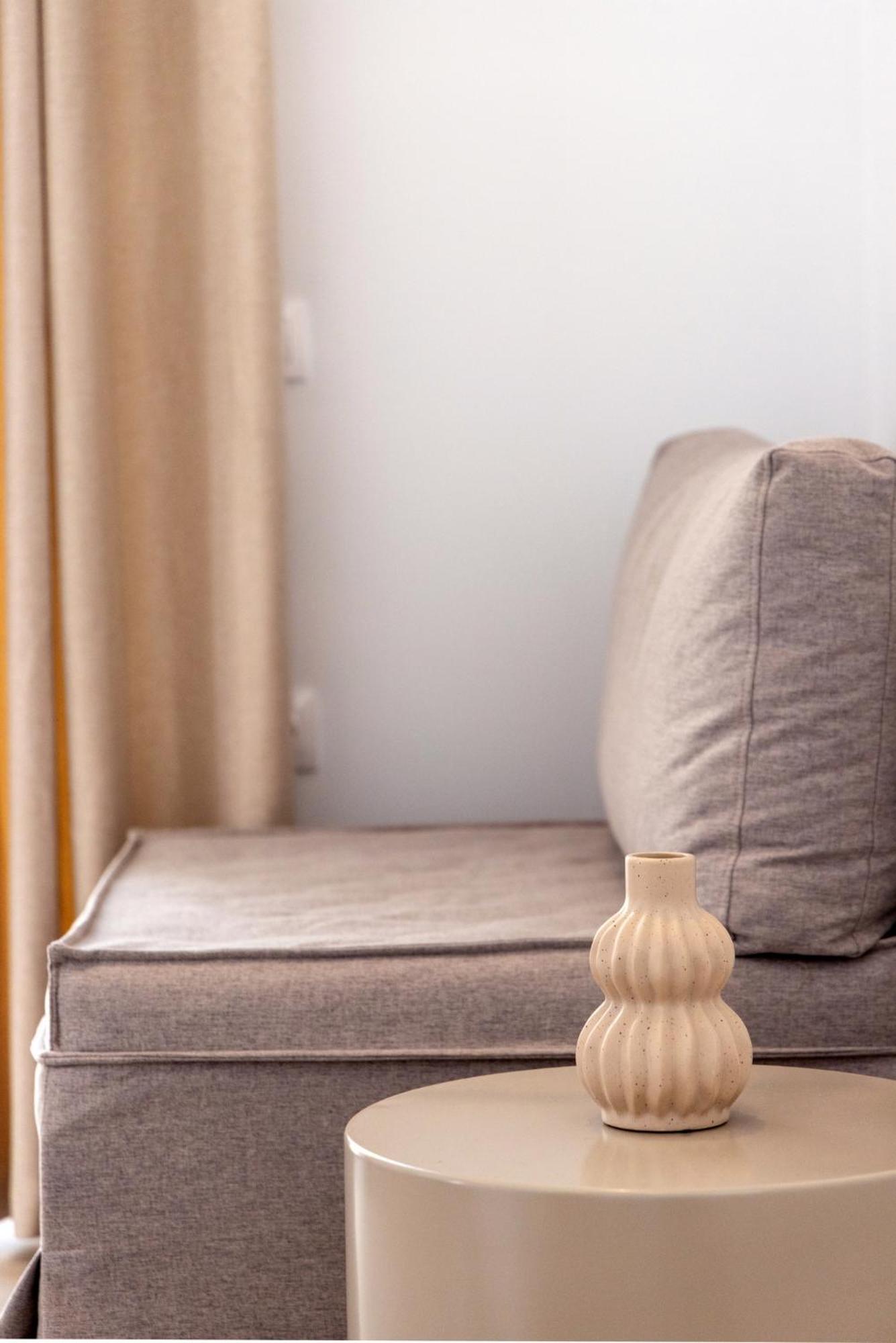 Alora Suites Tínos Habitación foto