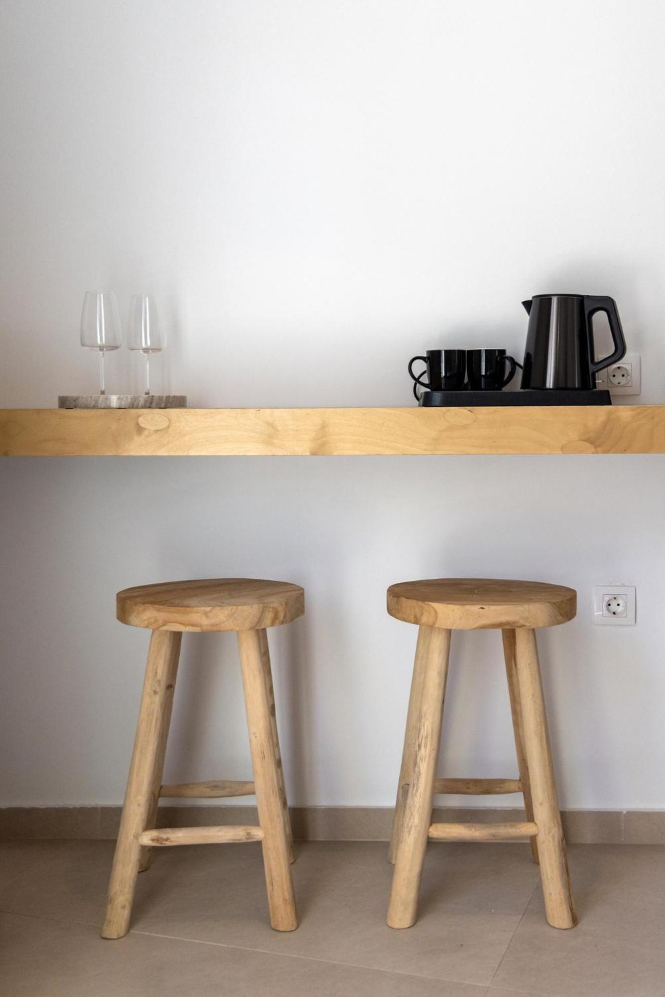 Alora Suites Tínos Habitación foto
